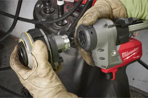 Milwaukee M18FCST-0C Akku-Abisolierwerkzeug