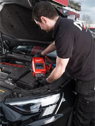 Milwaukee M18JS2000-0 Akku-Starthilfe