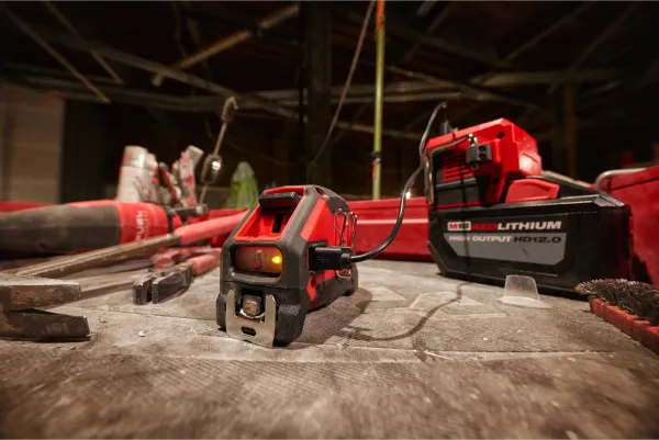 Milwaukee LED-Bandmaß 7,5m/30mm