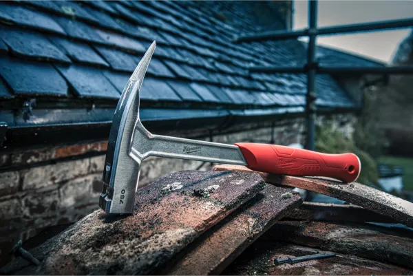 Milwaukee Latthammer 750gr. mit Magnet