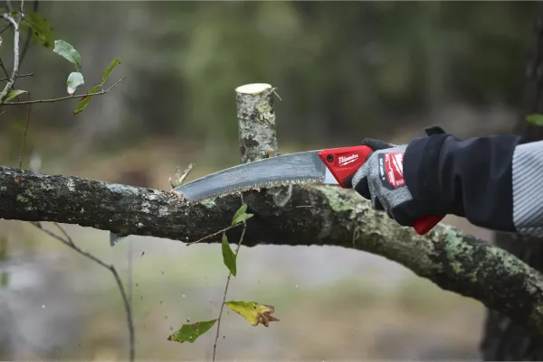 Milwaukee 33cm Astsäge gebogen inkl. Holster