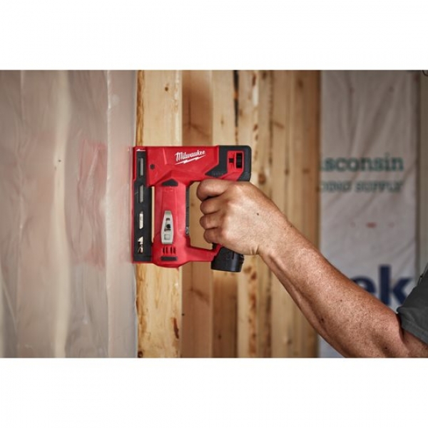 Milwaukee M12 BST-202X Akku-Tacker