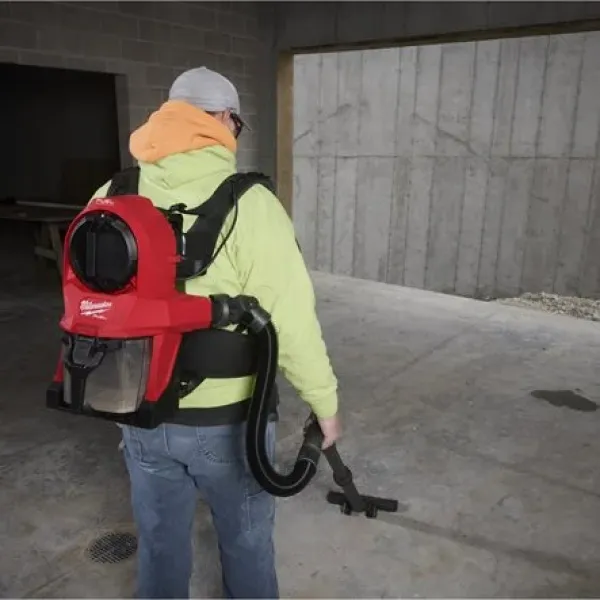 Milwaukee M18FBPV2-0 Akku-Rucksack-Staubsauger