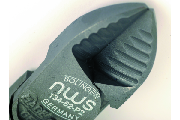 NWS Seitenschneider m. tauchisoliertem Griff in TitanFinish